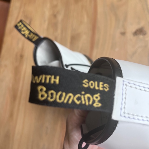 Dr. Martens 1460 Smooth white leather lace up combat boots, US 9 L 8M 41 UK - Picture 12 of 16